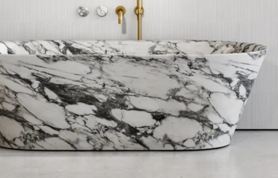 Bañera de mármol